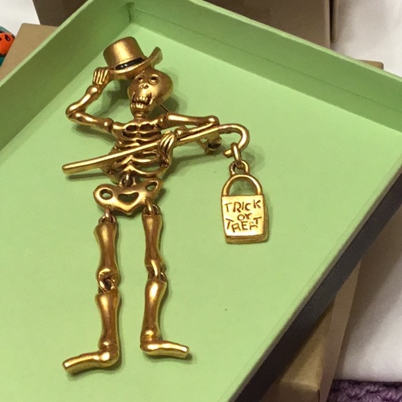 Danecraft Jewelry - Vintage 🌺 Danecraft Movable jointed Skeleton Broach Mint